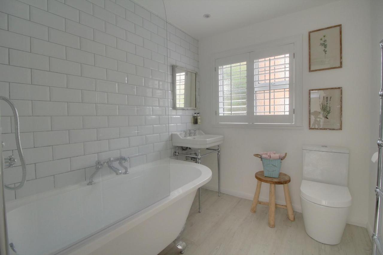 Willow Cottage Уестърам Екстериор снимка