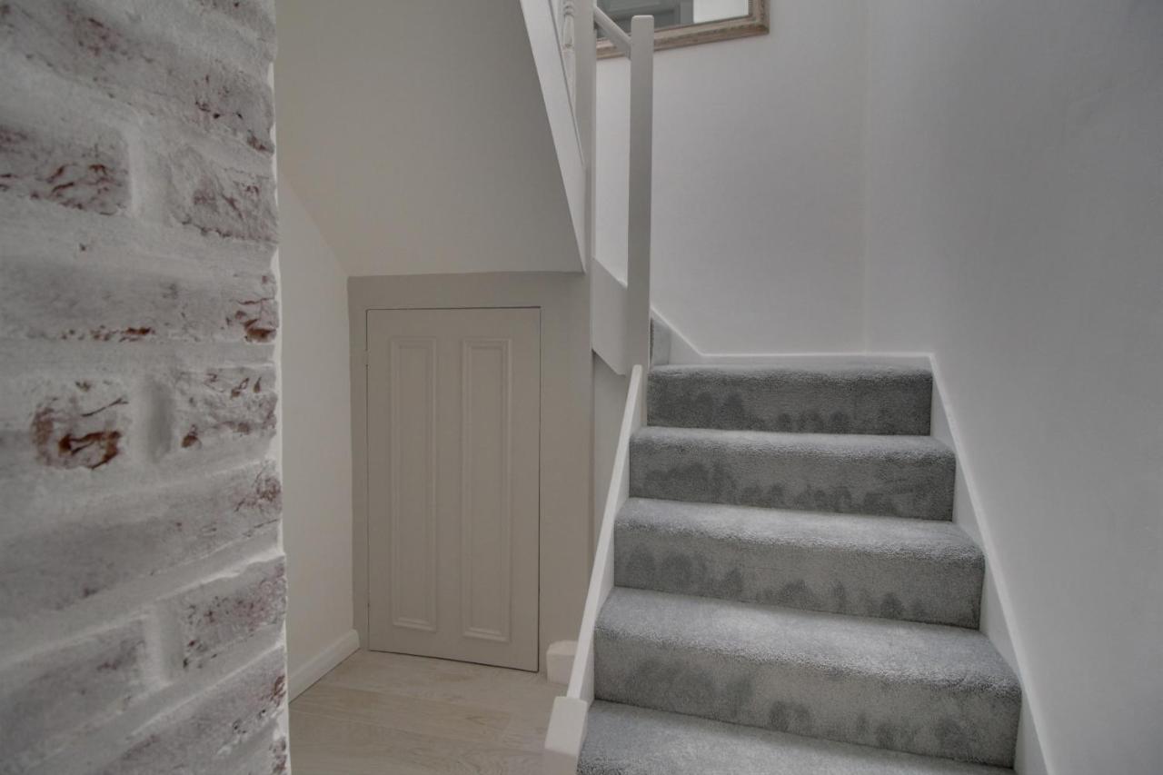 Willow Cottage Уестърам Екстериор снимка